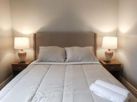 Cozy 2BR 5min to NYC Train and 10min to Seton Hall, hotel v destinaci West Orange