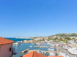 Duplex 3-BR with Port View