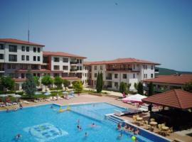 Harmony Hills Tomovi Apartment C12, hotell sihtkohas Rogachevo