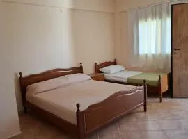 Demetra Room