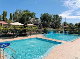 Signature Resort Hotel Jinja, ξενοδοχείο σε Τζίντζα