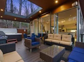 Mtn Views Sleeps 8 Hot Tub Game Room Fireplace