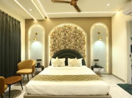HOTEL Elegance 5 min walk from Golden Temple, hotel dekat Bandara Internasional Sri Guru Ram Dass Jee - ATQ, Amritsar