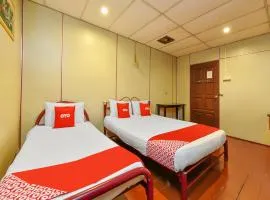 OYO 90627 Pulau Ketam Inn
