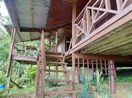 OYO Home 90430 Mountain Resthouse