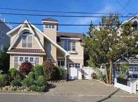 Oceanside, Beach Badges, Private Yard, Wifi, Deck, Patio, Stunning Ocean Side Home In Brant Beach, 2Nd Fl Master Suite Has Private O-S Shower, 13029
