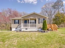 5 Mi to Dtwn Fredericksburg Family Gem with Yard