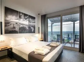 Salty Sea View Apartments