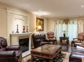 Majestic Mansion with Bar and Entertainment Space