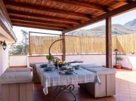 Elidora la Tua casa vacanze a Salerno โรงแรมในPellezzano