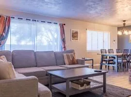 Tempe Ranch House with Fireplace Big Yard Near ASU