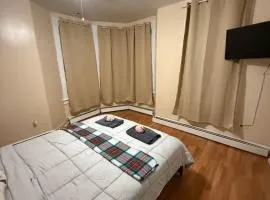 EWR Private Bedroom in elegant condo - Room 2C