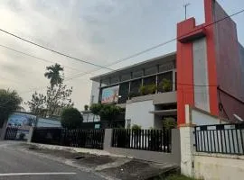 Hotel O Rumah Singgah Cemara Syariah