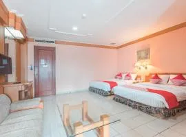 OYO 671 Hotel Capitol