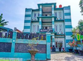 Hotel O Home Stay Elis Cateliya Syariah, hotel v destinaci Karawang