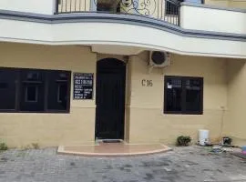 OYO 90870 C16 Siwalankerto Syariah