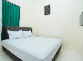 OYO Life 3078 Kost Putri Made