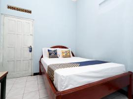 SPOT ON 2106 Homestay Flamboyan, hotel v destinaci Purwokerto