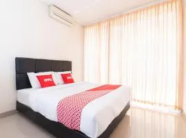 OYO 2001 Taman Dayu Villa Golf View