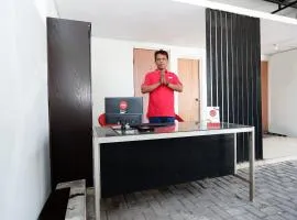 Super OYO 1565 Palebon Residence