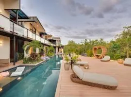 The Bungalows #7 - Boutique Hotel in Flamingo Beach - Ground Level Studio