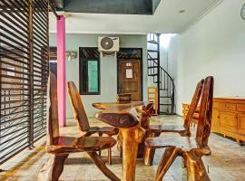 OYO 90187 Puri Allisa Syariah, hotel v destinaci Serang