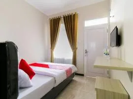 OYO 1078 Fakhira Residence