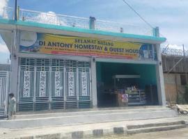 EXPRESS O 92194 Antony Homestay, hotel v destinácii Sinabono