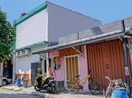 OYO Life 92684 Kost Mutiara Nirwana