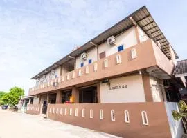 OYO Life 2583 Kost Anggun