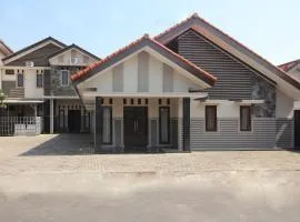 Hotel O Wisma Ray Syariah