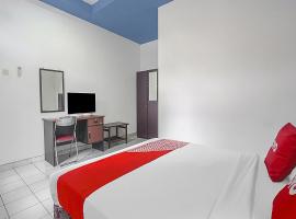 OYO Life 90589 Palem Garden Hotel, hotel v destinaci Tulungagung