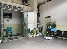 OYO 94115 Pondok Sahabat Vianty Near SDN Kampung Parang, hotel v destinaci Pakato
