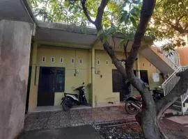 Hotel O Aero Kost Bu Lisa Syariah Near Pasar Tradisional Lawang