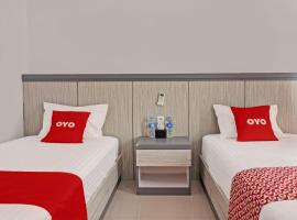 Super OYO 92518 De Luna Hotel, hotel v destinaci Banjarbaru