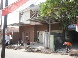 SPOT ON 93611 Kost Pak Suyatno Syariah 2