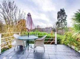 Entire studio with private parking and balcony