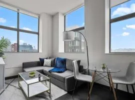 CozySuites Modern 1BR in Downtown Pitts 12