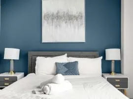 CozySuites Modern 1BR in Downtown Pitts 13
