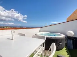 Casa Canaria bei Golf del Sur mit Meerblick Jacuzzi 4 Schlafzimmer und 2 Badezimmer perfekt für Familien und Gruppen