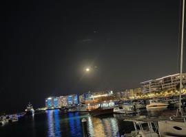 ALmouj Lagoon, hotel in Seeb