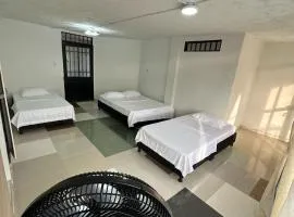 Hostal Victoria House