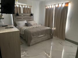 Cane Garden Bay 2 bed Apt, hotel em Leonards