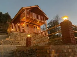 Naddi Pine Wood Hut
