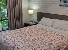 Bristol Hill Motor Inn, hotelli kohteessa Maryborough