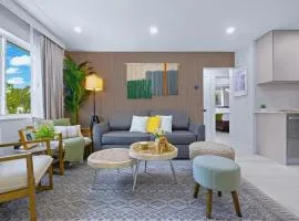 King Bed & Hot Tub, A Casita for Families & Pets
