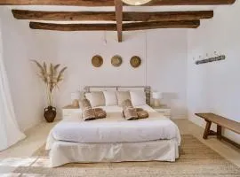 Llampí, Naturaleza, piscina y encanto mallorquín