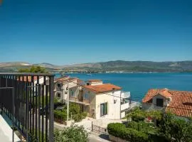 Luxury apartments Nicole 2