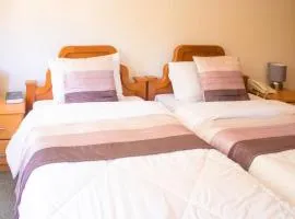 Crown Suites Hotel