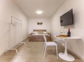 4 Twins - Central Room